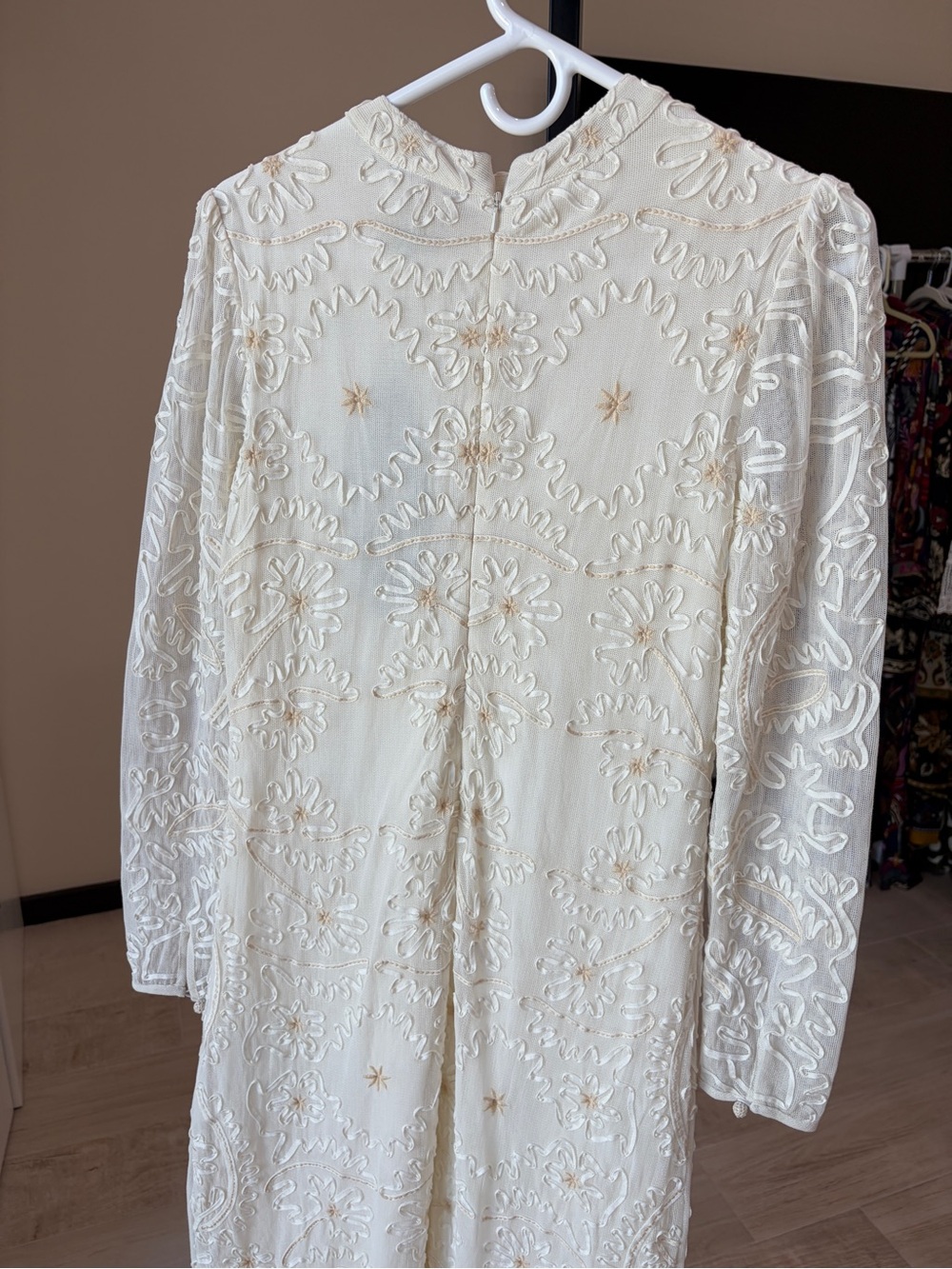 Farm Rio: Off-White Embroidered Crew Neck
Long Sleeve Maxi Dress - Picture 7 of 11